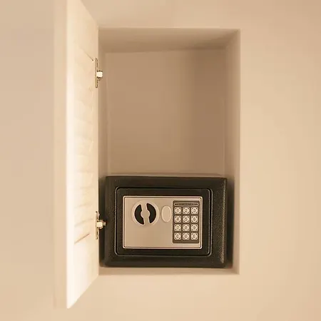 Euro Motlava شقة *